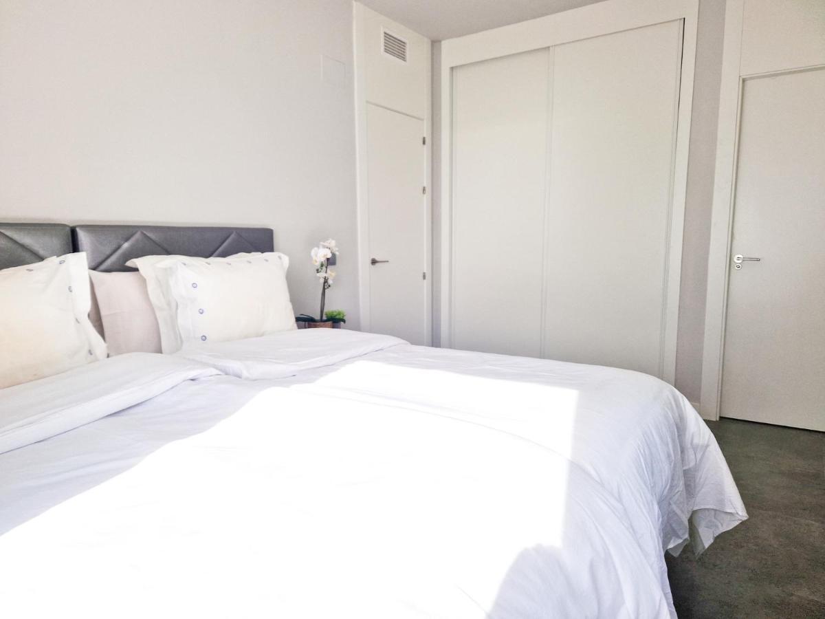 Luxury 2 Bedrooms Apt With Seaview Blue Suite 4104 マニルバ エクステリア 写真